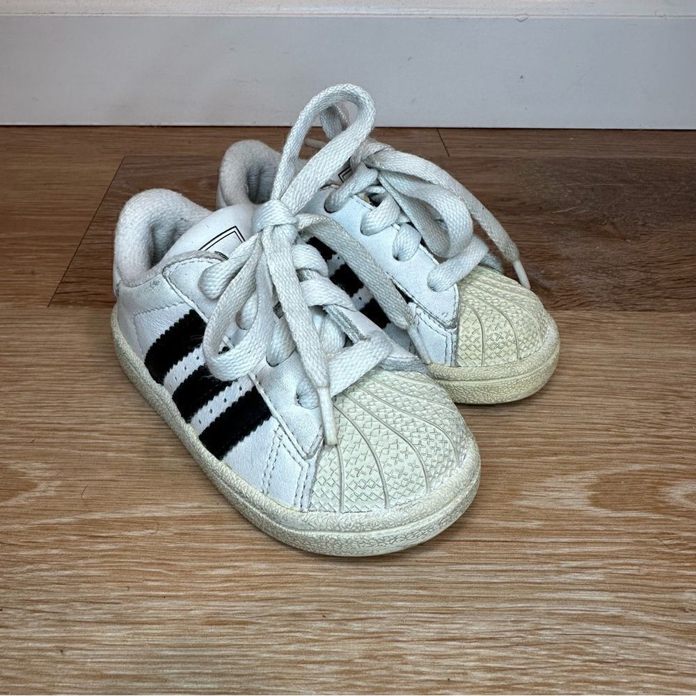 Adidas Unisex Baby Size 4.5 Superstar Lace Up Sneaker Shoes
